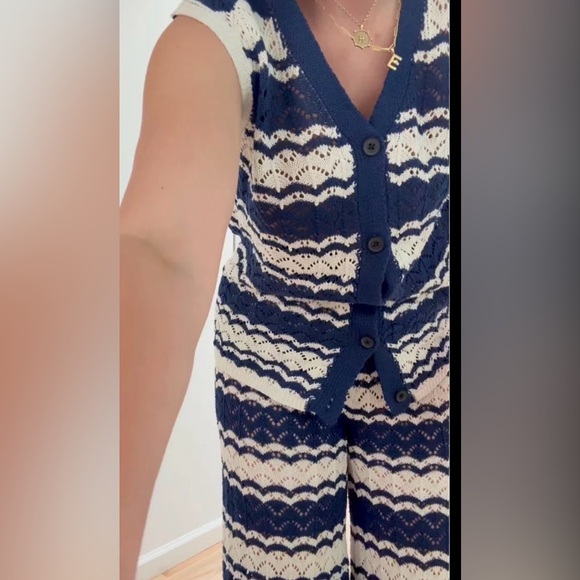 Selfie Leslie Jackets & Blazers - Selfie Leslie Maysah Navy and White Knit Button Up Vest